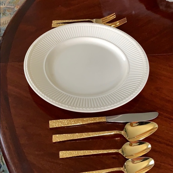 COPY - 6 piece PLACE-SETTING(s) - Picture 2 of 8